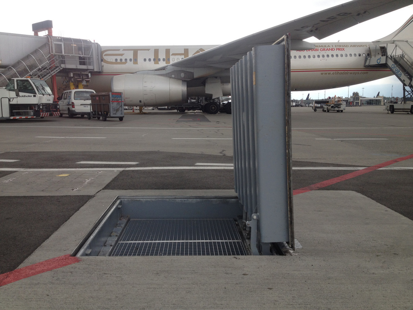 Foto-flugbetriebsflaechen-04-ACO-detego