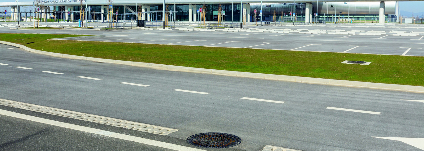 Foto-terminal-flughafen-kroatien-monoblock-multitop-ACO-detego